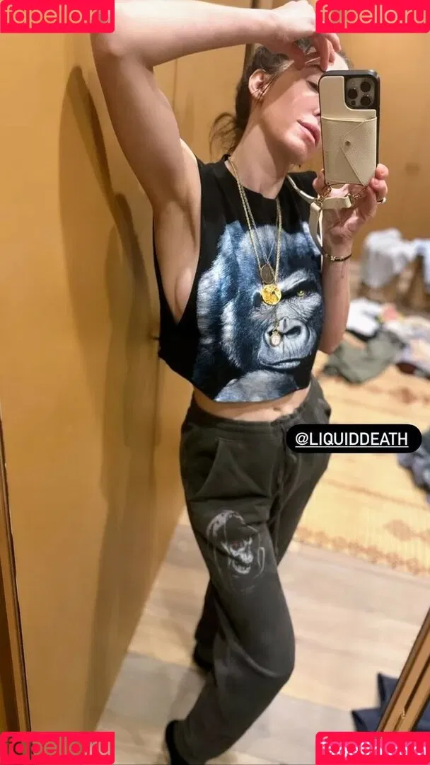 Whitney Cummings Onlyfans Photo Gallery 