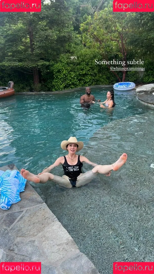 Whitney Cummings Onlyfans Photo Gallery 