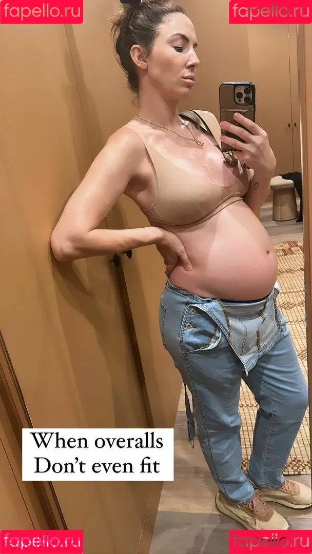 Whitney Cummings Onlyfans Photo Gallery 
