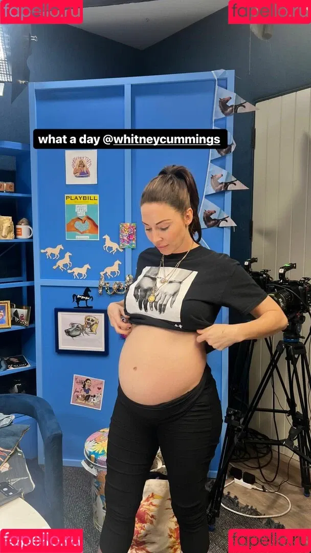Whitney Cummings Onlyfans Photo Gallery 