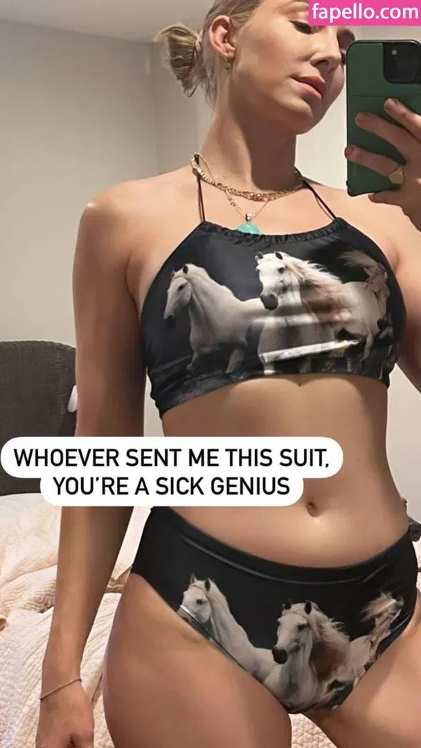 Whitney Cummings Onlyfans Photo Gallery 