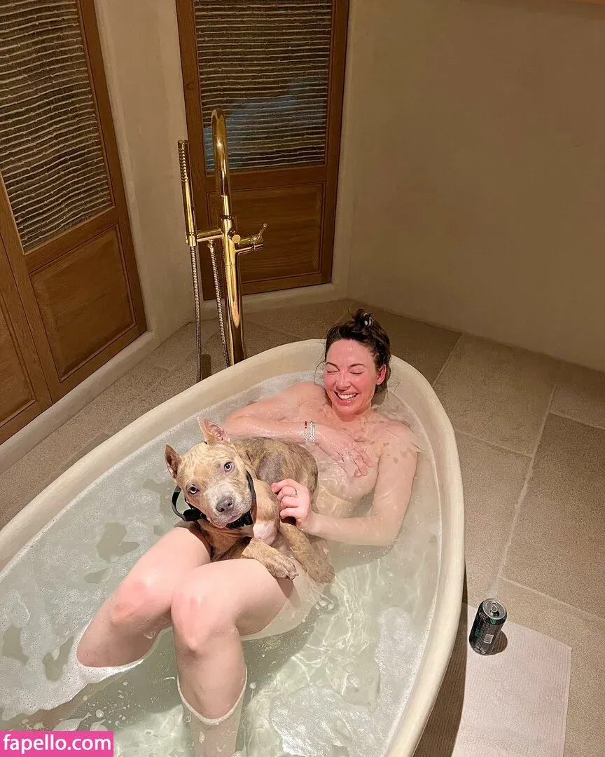 Whitney Cummings Onlyfans Photo Gallery 