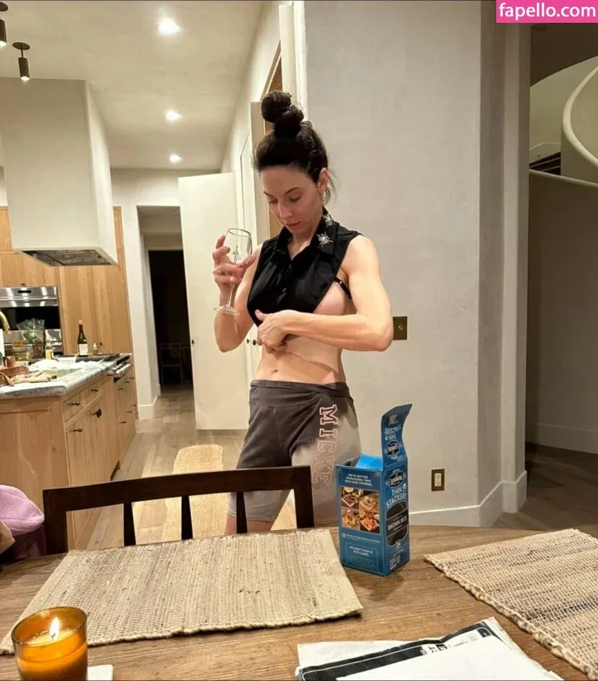 Whitney Cummings Onlyfans Photo Gallery 