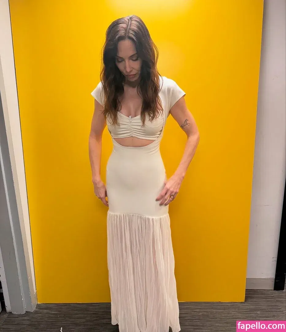 Whitney Cummings Onlyfans Photo Gallery 