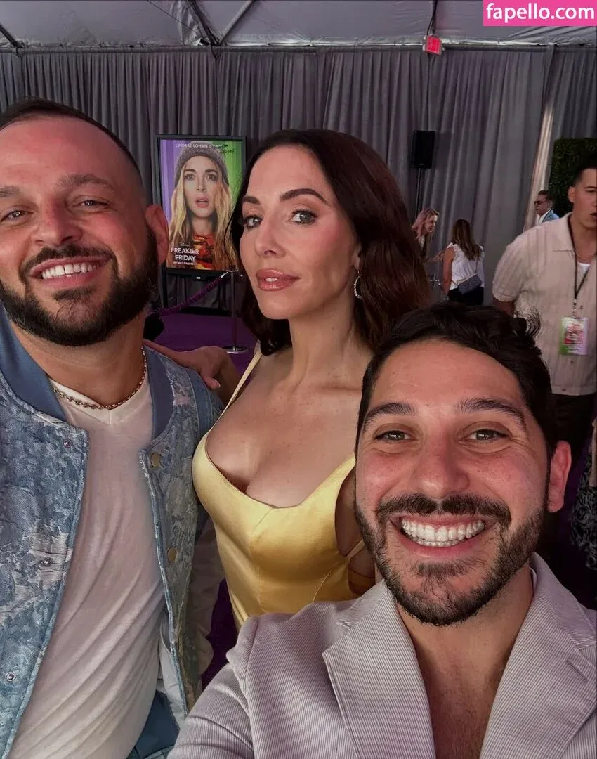 Whitney Cummings Onlyfans Photo Gallery 