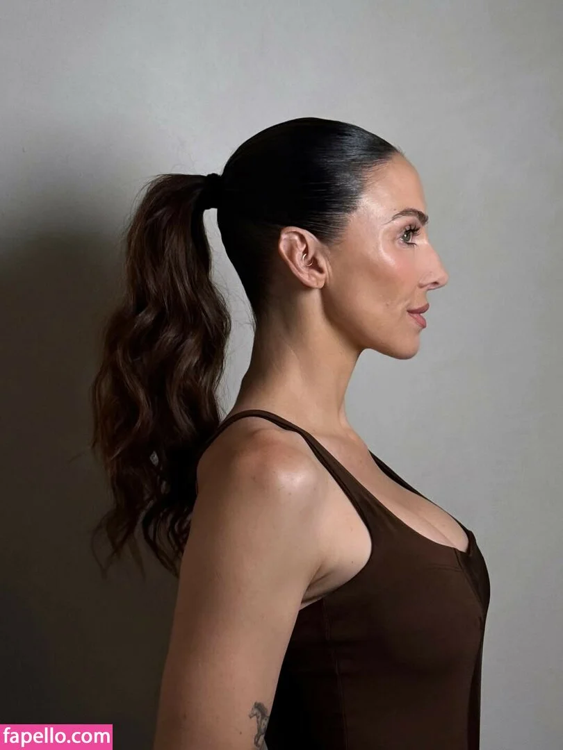 Whitney Cummings Onlyfans Photo Gallery 