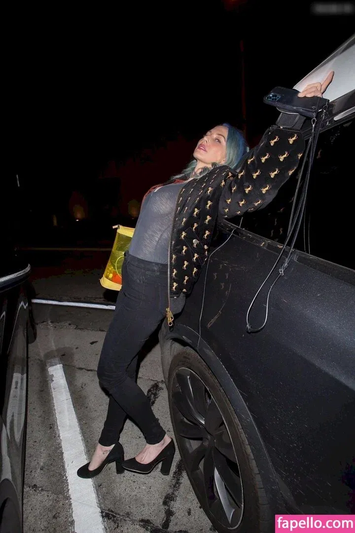 Whitney Cummings Onlyfans Photo Gallery 