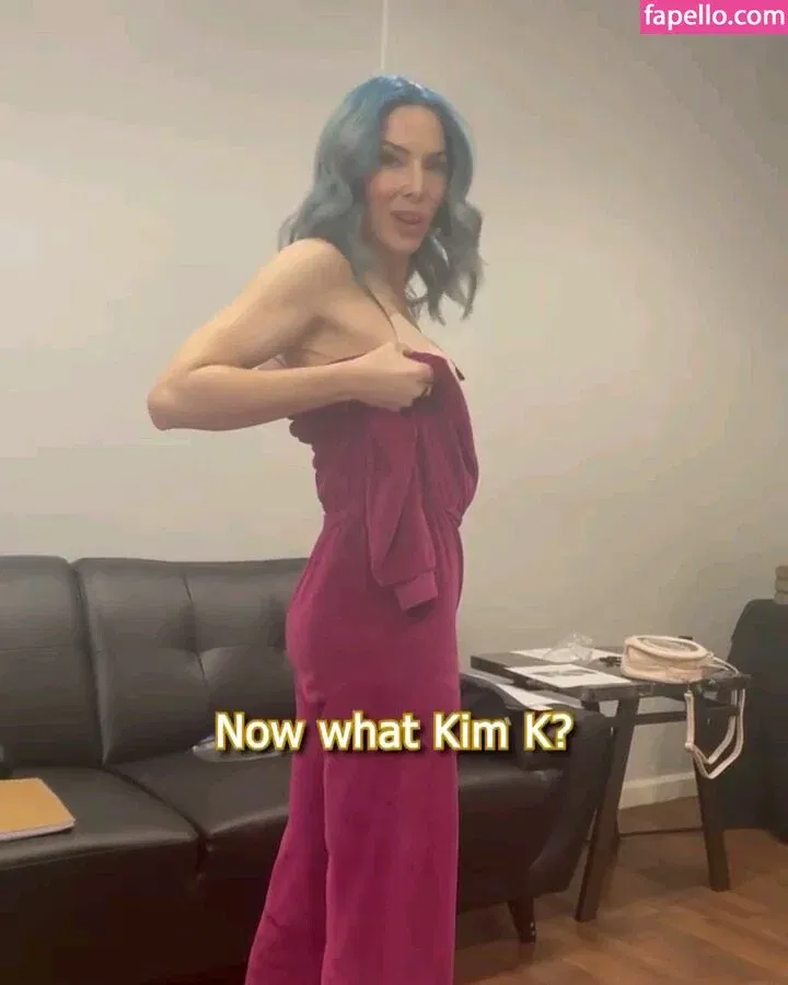 Whitney Cummings Onlyfans Photo Gallery 