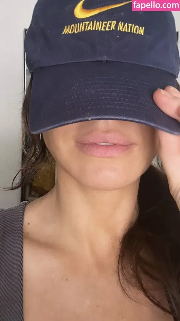 Whitney Cummings Onlyfans Photo Gallery 