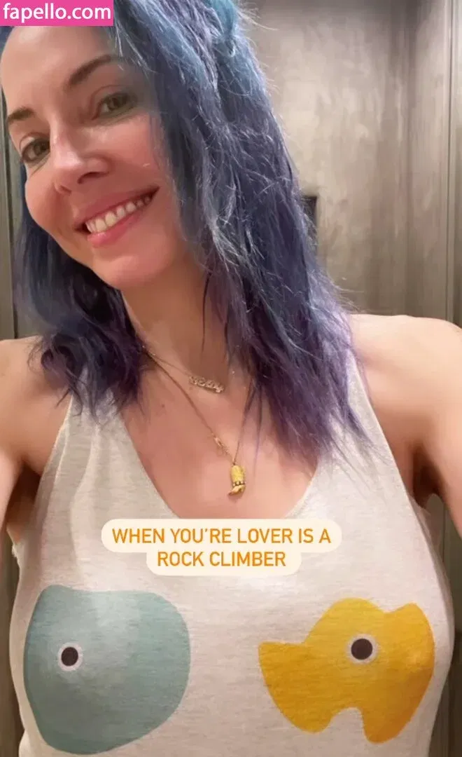 Whitney Cummings Onlyfans Photo Gallery 