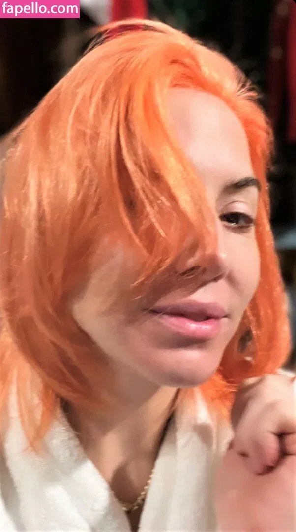 Whitney Cummings Onlyfans Photo Gallery 