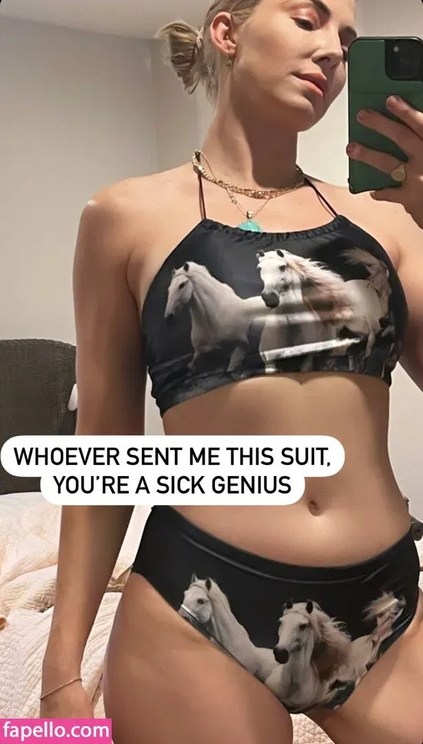 Whitney Cummings Onlyfans Photo Gallery 