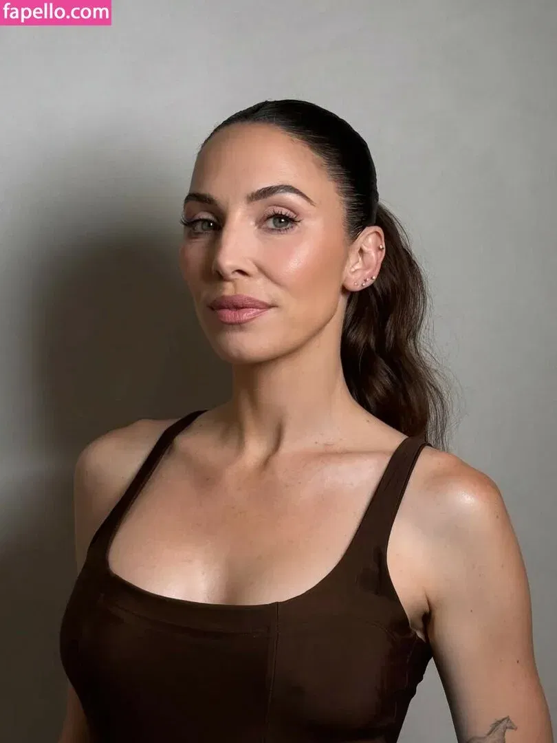 Whitney Cummings Onlyfans Photo Gallery 