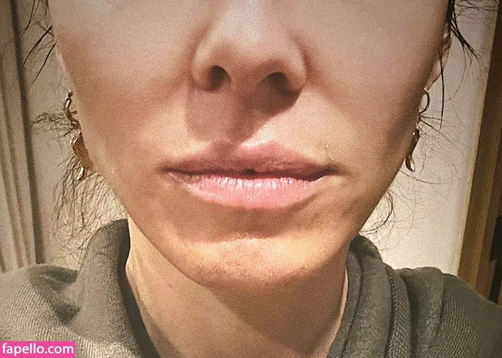 Whitney Cummings Onlyfans Photo Gallery 