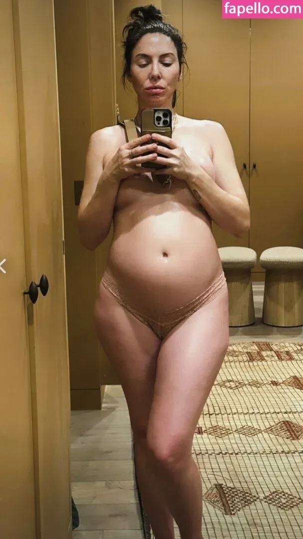 Whitney Cummings Onlyfans Photo Gallery 