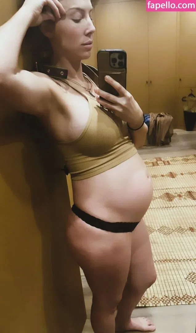 Whitney Cummings Onlyfans Photo Gallery 