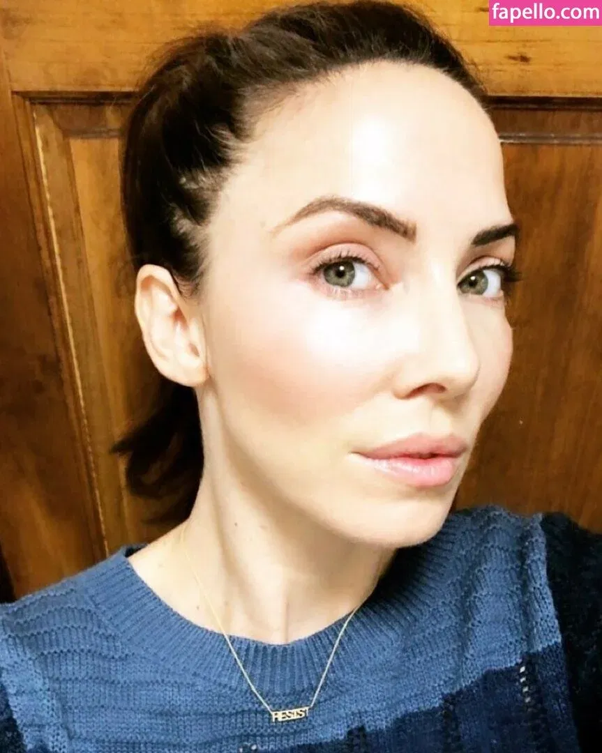 Whitney Cummings Onlyfans Photo Gallery 