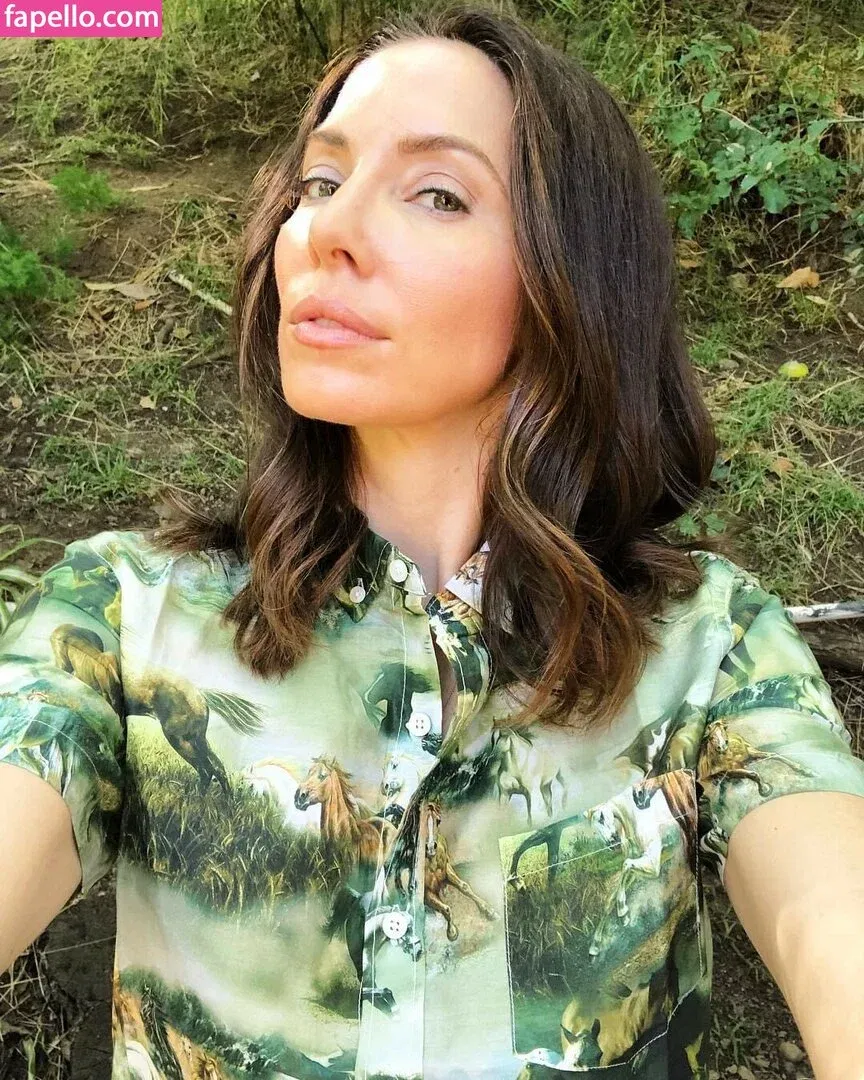 Whitney Cummings Onlyfans Photo Gallery 