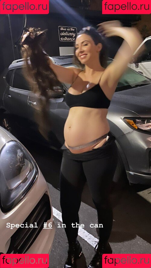 Whitney Cummings Onlyfans Photo Gallery 