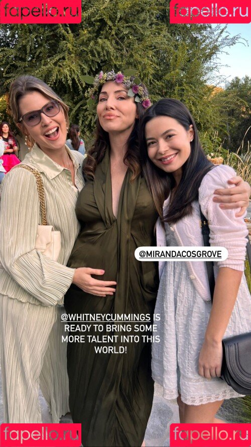 Whitney Cummings Onlyfans Photo Gallery 