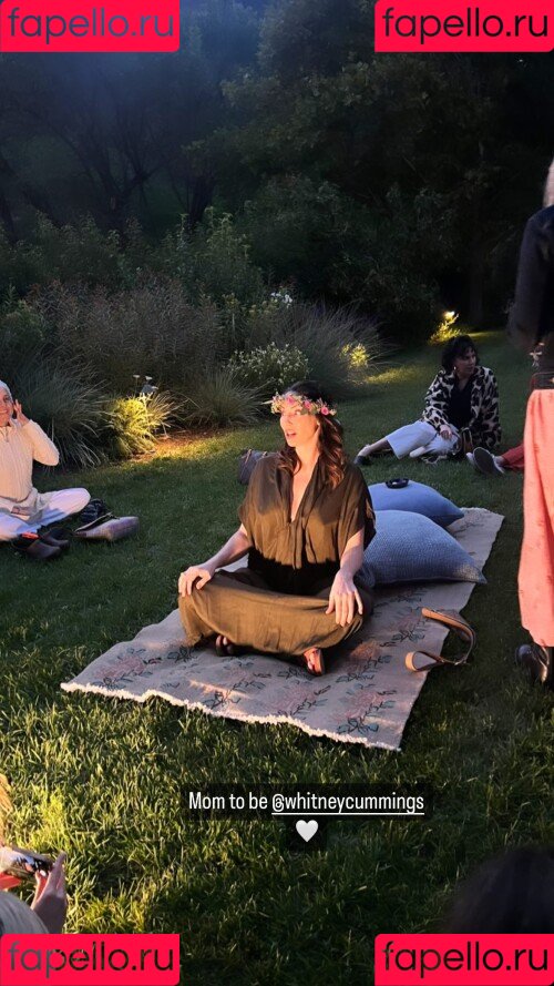 Whitney Cummings Onlyfans Photo Gallery 