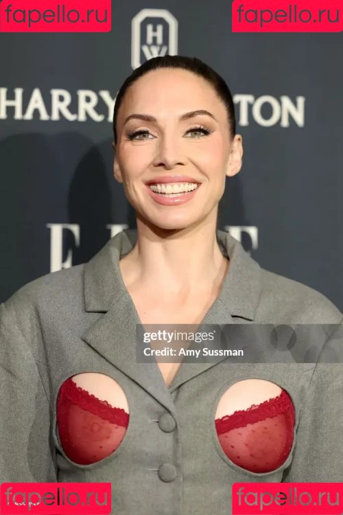 Whitney Cummings Onlyfans Photo Gallery 