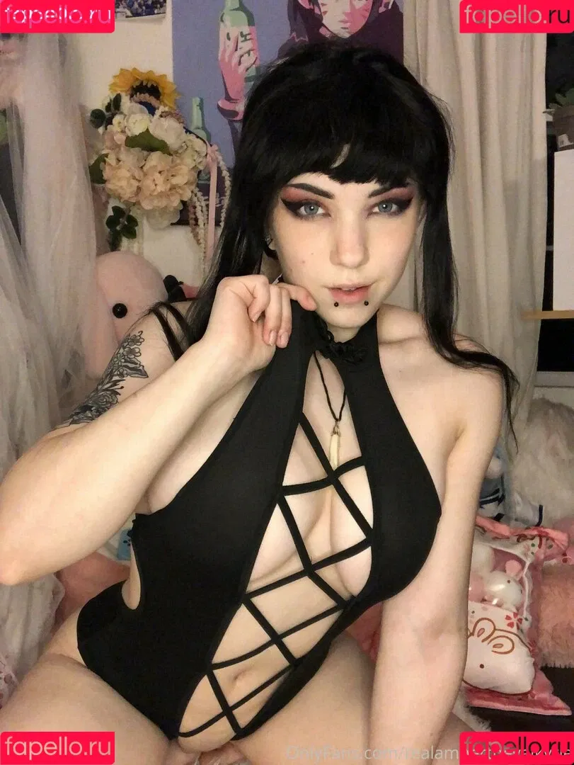 Amberthevalkyrie Onlyfans Photo Gallery 