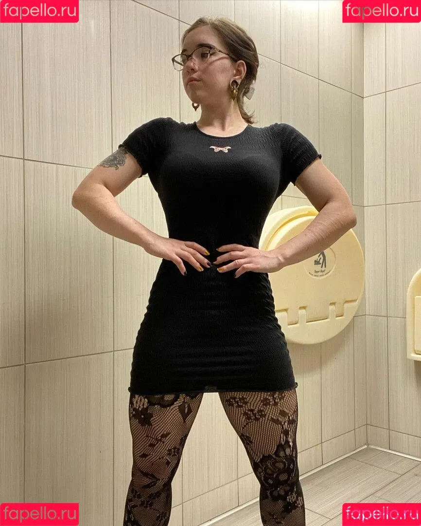 Amberthevalkyrie Onlyfans Photo Gallery 