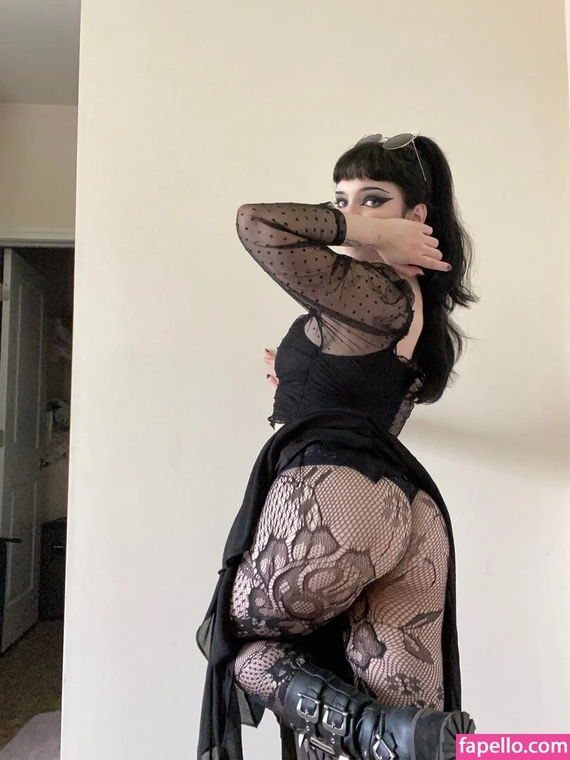 Amberthevalkyrie Onlyfans Photo Gallery 