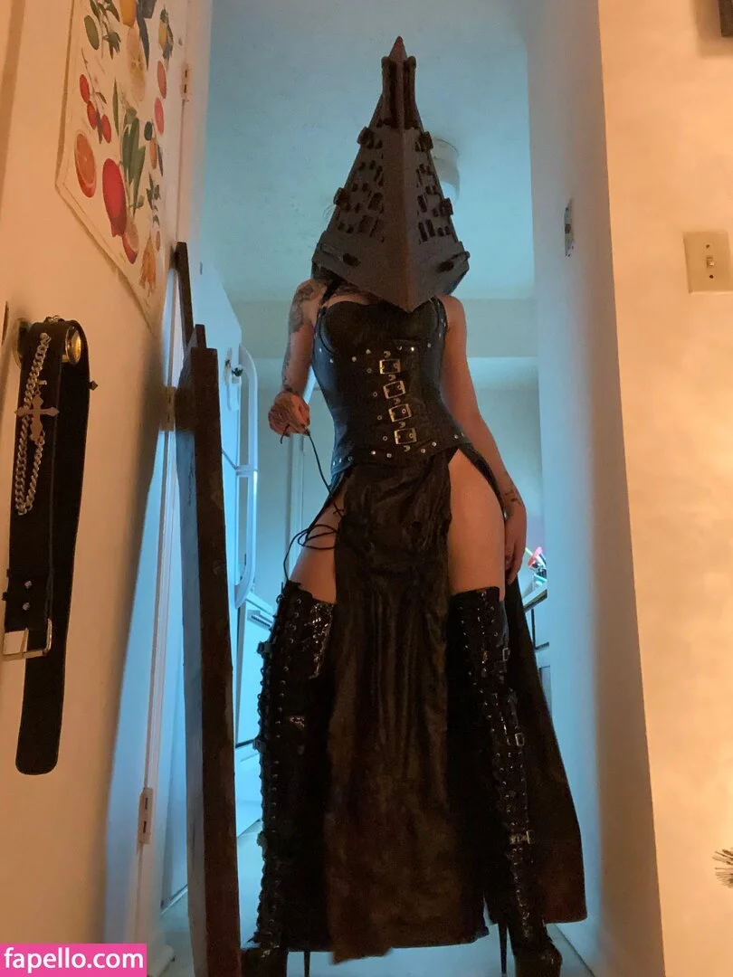 Amberthevalkyrie Onlyfans Photo Gallery 