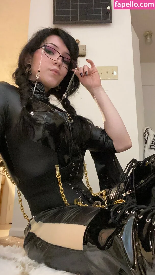 Amberthevalkyrie Onlyfans Photo Gallery 