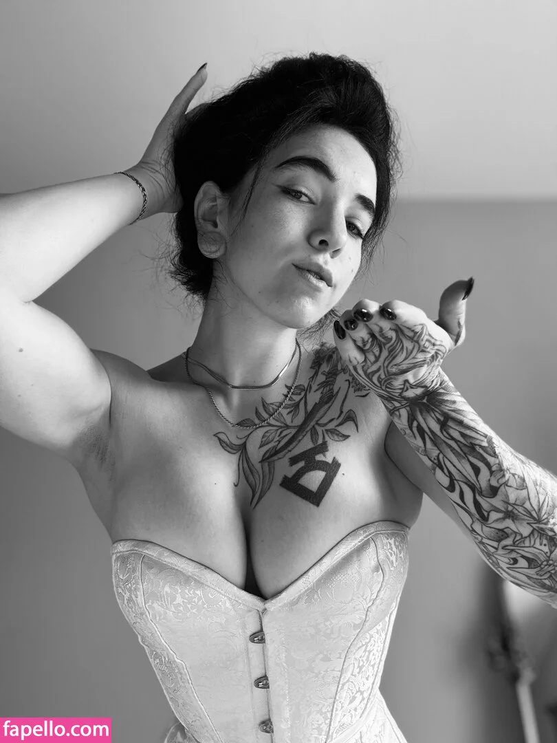 Amberthevalkyrie Onlyfans Photo Gallery 