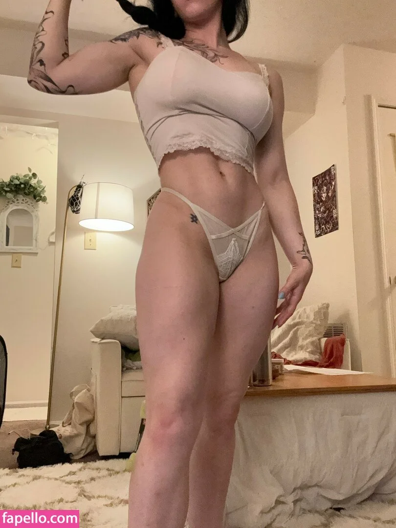 Amberthevalkyrie Onlyfans Photo Gallery 