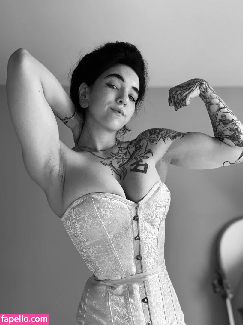 Amberthevalkyrie Onlyfans Photo Gallery 