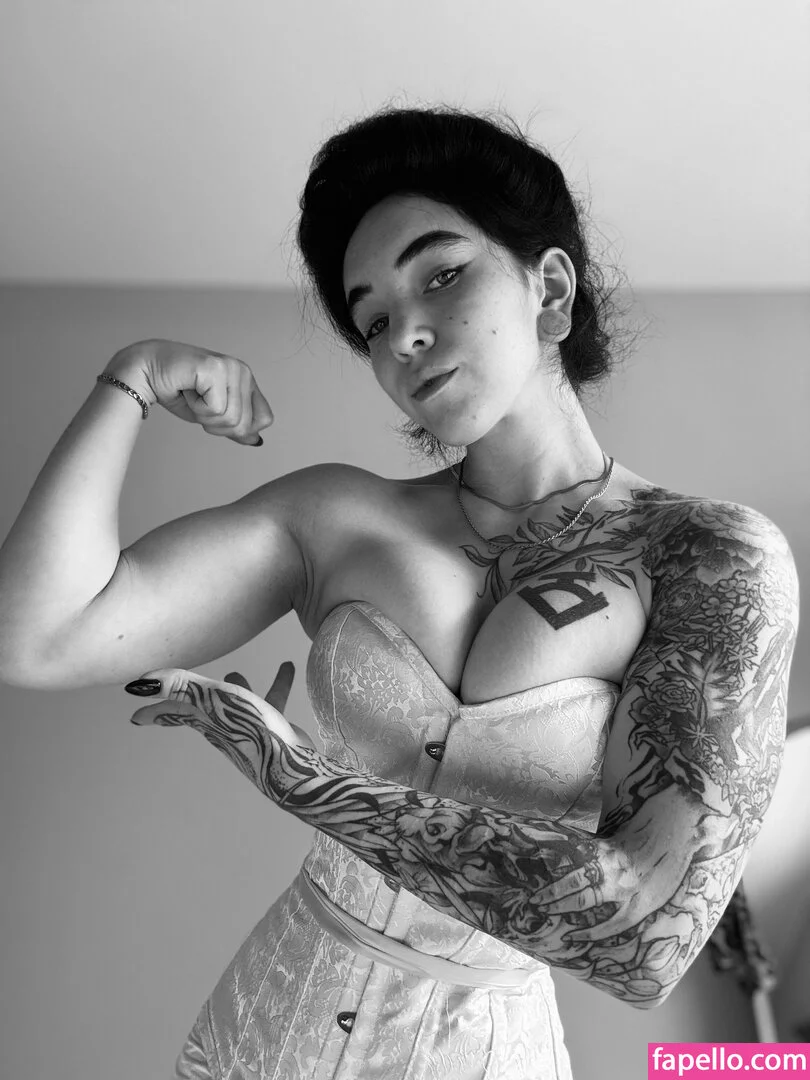 Amberthevalkyrie Onlyfans Photo Gallery 