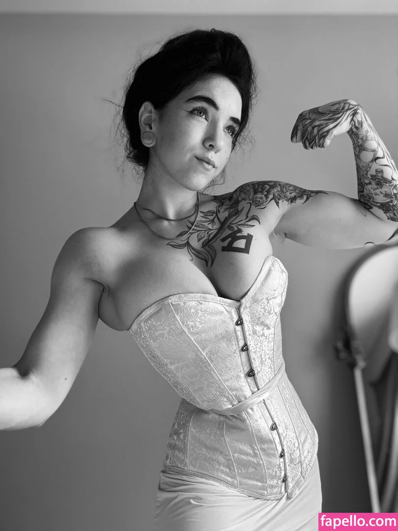 Amberthevalkyrie Onlyfans Photo Gallery 