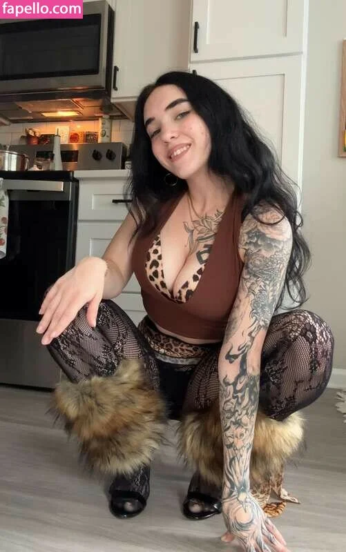 Amberthevalkyrie Onlyfans Photo Gallery 
