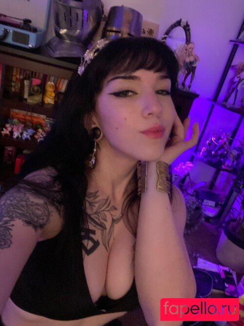 Amberthevalkyrie Onlyfans Photo Gallery 