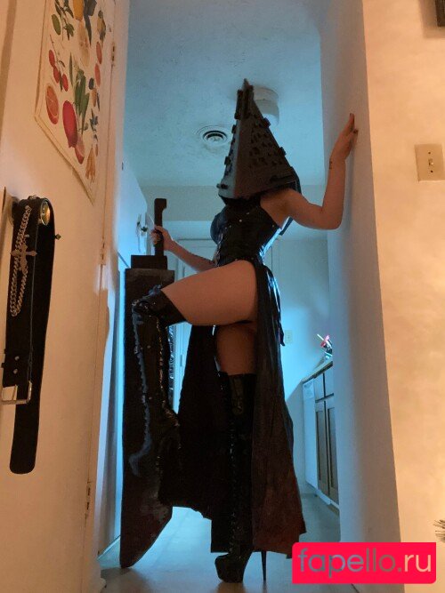 Amberthevalkyrie Onlyfans Photo Gallery 