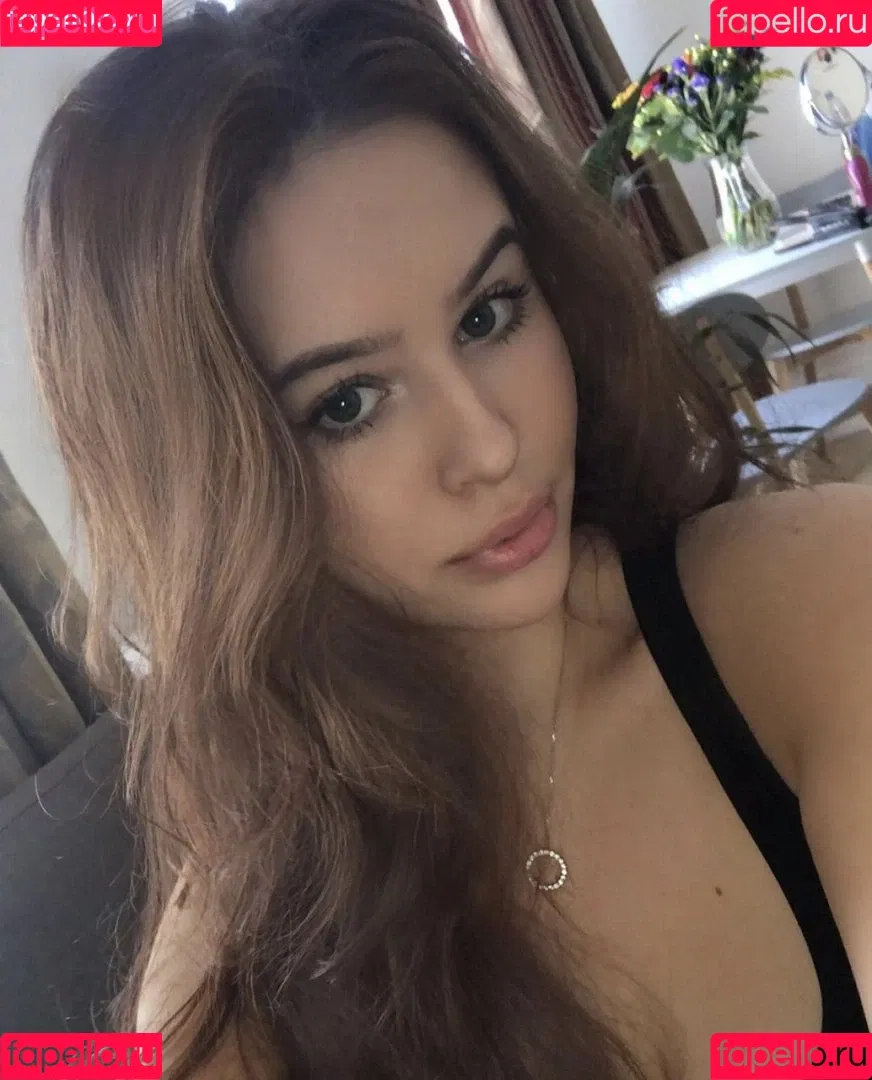 Simone Goodall Onlyfans Photo Gallery 
