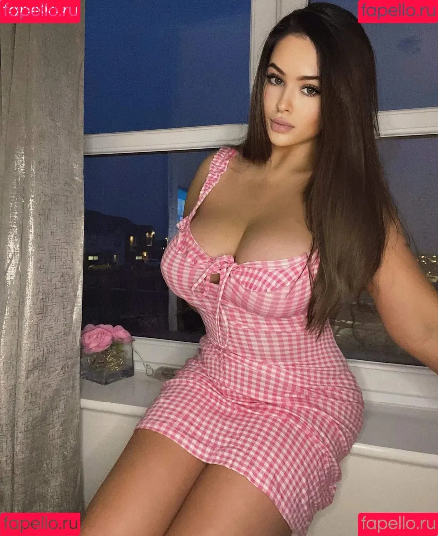 Simone Goodall Onlyfans Photo Gallery 