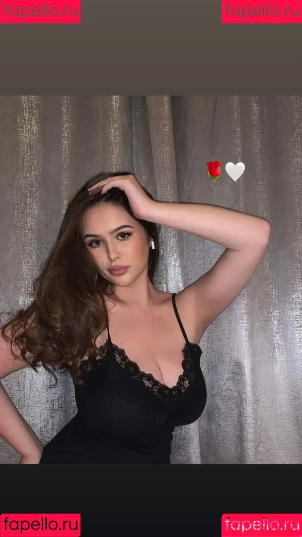 Simone Goodall Onlyfans Photo Gallery 