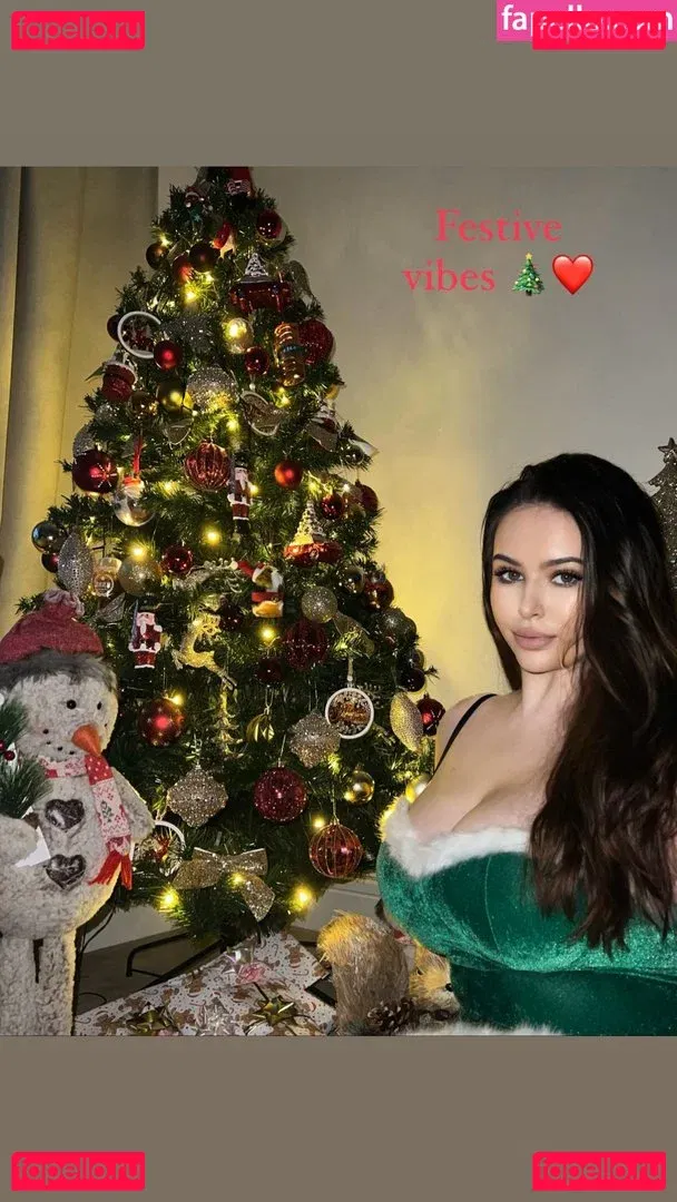 Simone Goodall Onlyfans Photo Gallery 