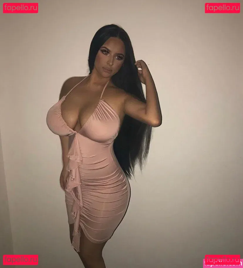 Simone Goodall Onlyfans Photo Gallery 