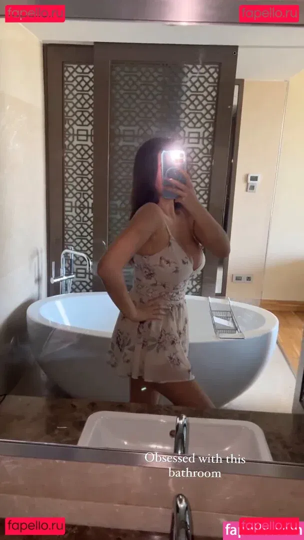 Simone Goodall Onlyfans Photo Gallery 