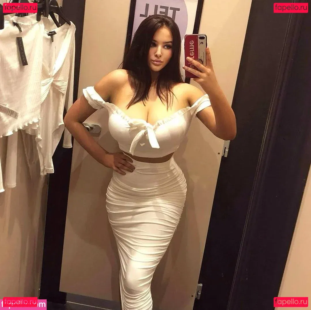 Simone Goodall Onlyfans Photo Gallery 