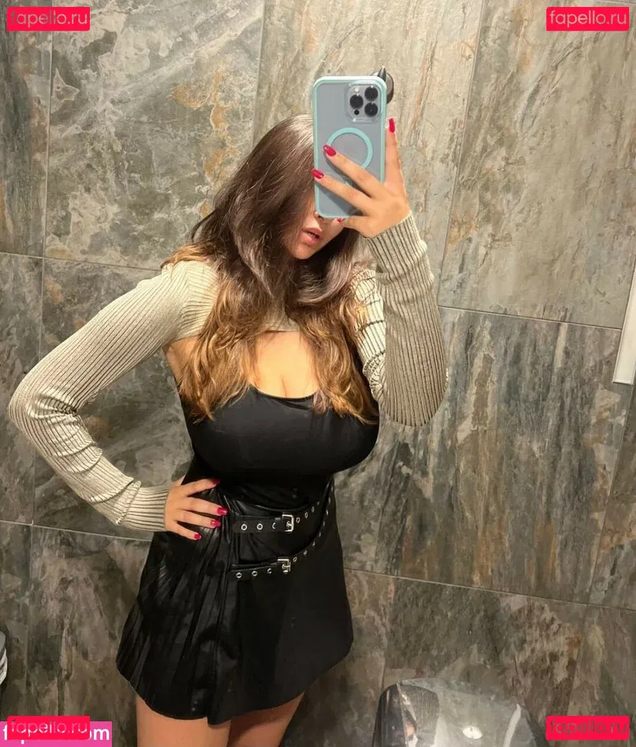 Simone Goodall Onlyfans Photo Gallery 