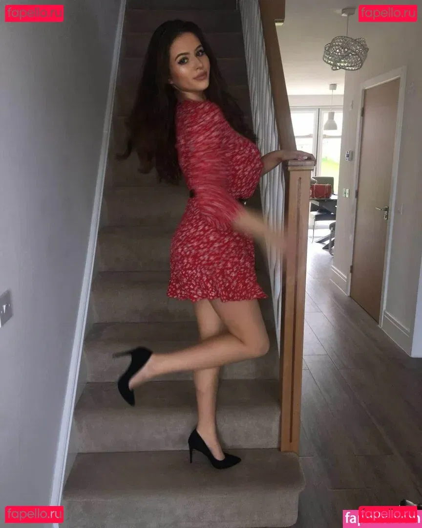 Simone Goodall Onlyfans Photo Gallery 