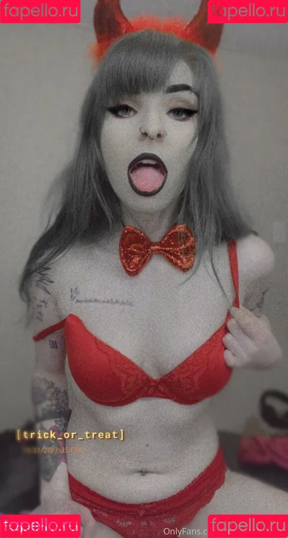 smolgothgirlvip Onlyfans Photo Gallery 