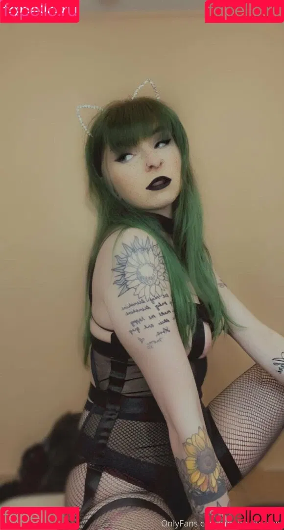 smolgothgirlvip Onlyfans Photo Gallery 